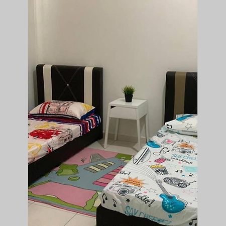 Si_Homestay4U Malacca Exterior photo